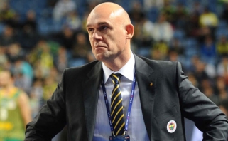 Į "Maccabi" trenerio postą po 10 metų pertraukos pretenduoja sugrįžti N.Spahija